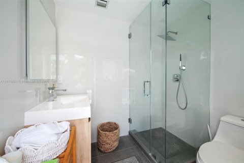 Villa ou maison à vendre à Miami Beach, Floride: 4 chambres, 257.34 m2 № 2082488 - photo 22