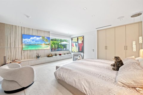 Villa ou maison à vendre à Miami Beach, Floride: 4 chambres, 257.34 m2 № 2082488 - photo 15