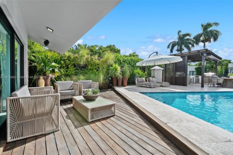 Villa ou maison à vendre à Miami Beach, Floride: 4 chambres, 257.34 m2 № 2082488 - photo 26