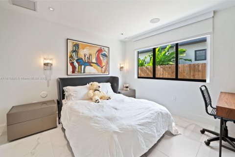 Villa ou maison à vendre à Miami Beach, Floride: 4 chambres, 257.34 m2 № 2082488 - photo 23