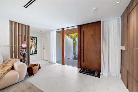 Villa ou maison à vendre à Miami Beach, Floride: 4 chambres, 257.34 m2 № 2082488 - photo 7