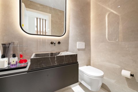 Villa ou maison à vendre à Miami Beach, Floride: 4 chambres, 257.34 m2 № 2082488 - photo 10