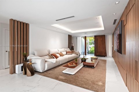 Villa ou maison à vendre à Miami Beach, Floride: 4 chambres, 257.34 m2 № 2082488 - photo 8