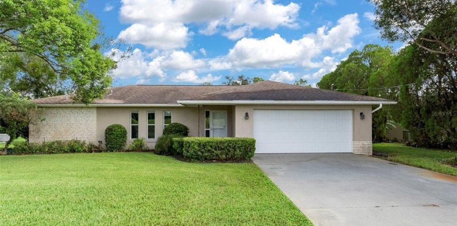 Villa ou maison à Inverness, Floride 2 chambres, 149.39 m2 № 1908011