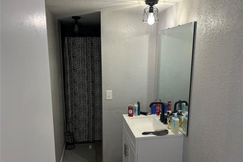 Copropriété à vendre à Pinellas Park, Floride: 2 chambres, 83.61 m2 № 2111122 - photo 4