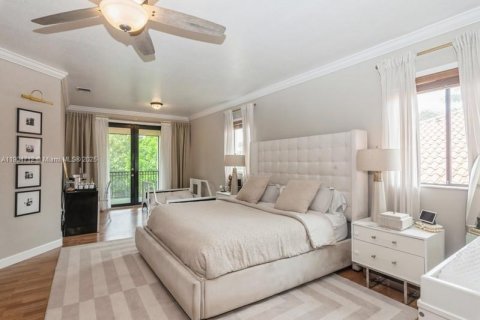 Villa ou maison à vendre à Cutler Bay, Floride: 5 chambres, 323.21 m2 № 2016622 - photo 19