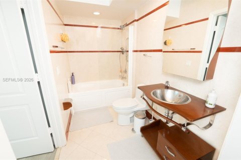 Copropriété à louer à Miami Beach, Floride: 2 chambres, 93.83 m2 № 2029108 - photo 11