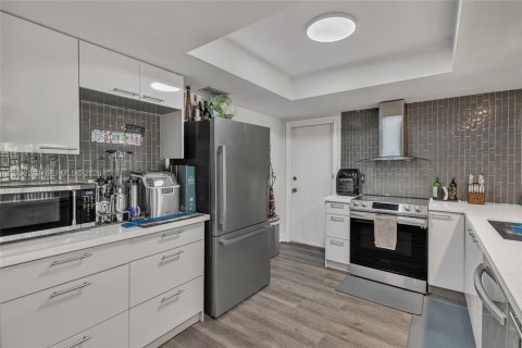 Copropriété à vendre à Pompano Beach, Floride: 2 chambres, 116.13 m2 № 2406014 - photo 11