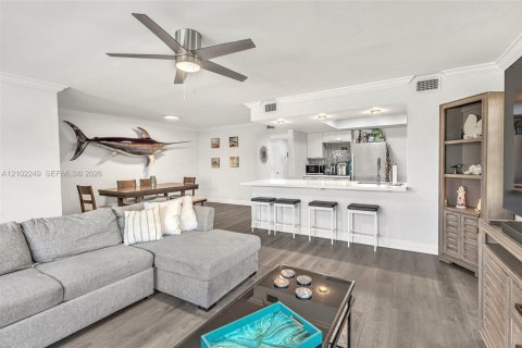 Copropriété à vendre à Pompano Beach, Floride: 2 chambres, 116.13 m2 № 2406014 - photo 8