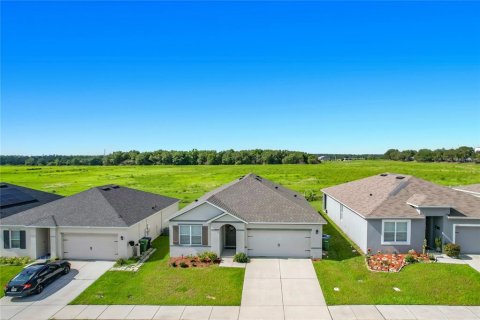 Casa en venta en Winter Haven, Florida, 3 dormitorios, 160.44 m2 № 2384129 - foto 2