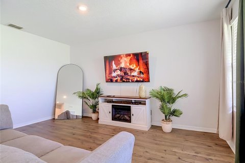 Casa en venta en Winter Haven, Florida, 3 dormitorios, 160.44 m2 № 2384129 - foto 12