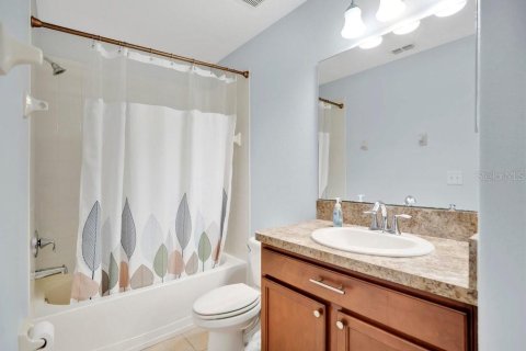 Villa ou maison à vendre à Apopka, Floride: 4 chambres, 220.09 m2 № 2408522 - photo 19