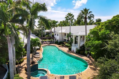Condo in Bradenton, Florida, 2 bedrooms  № 1910767 - photo 25