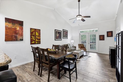 Condo in Bradenton, Florida, 2 bedrooms  № 1910767 - photo 9