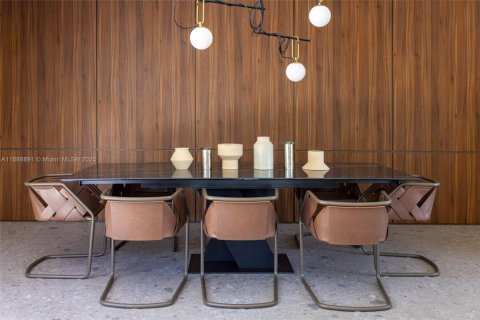 House in Fort Lauderdale, Florida 5 bedrooms, 214.51 sq.m. № 1864301 - photo 10