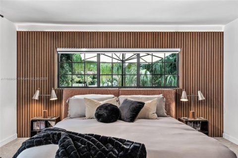 House in Fort Lauderdale, Florida 5 bedrooms, 214.51 sq.m. № 1864301 - photo 27