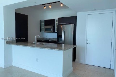 Condo in Miami, Florida, 1 bedroom  № 2023793 - photo 5