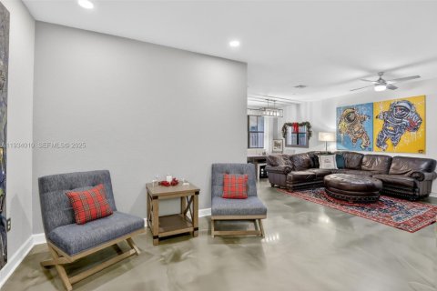 Townhouse in Davie, Florida 3 bedrooms, 170.48 sq.m. № 1992793 - photo 5