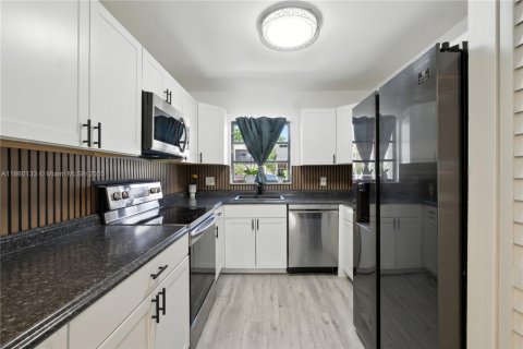 Adosado en venta en Sunrise, Florida, 2 dormitorios, 148.64 m2 № 1889467 - foto 6