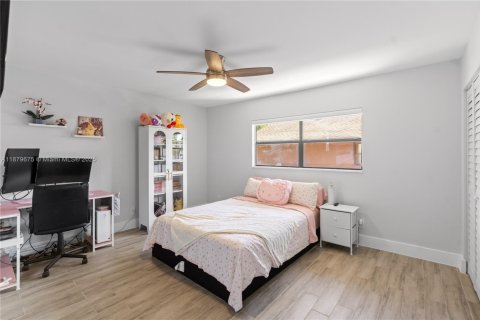 Adosado en venta en Miami, Florida, 3 dormitorios, 123.56 m2 № 1941157 - foto 28