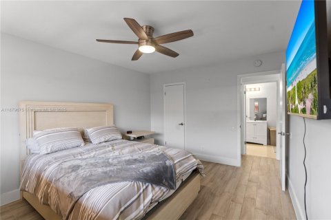 Adosado en venta en Miami, Florida, 3 dormitorios, 123.56 m2 № 1941157 - foto 21