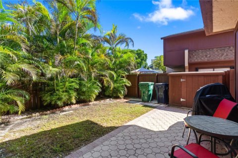 Adosado en venta en Miami, Florida, 3 dormitorios, 123.56 m2 № 1941157 - foto 17