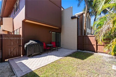 Adosado en venta en Miami, Florida, 3 dormitorios, 123.56 m2 № 1941157 - foto 19