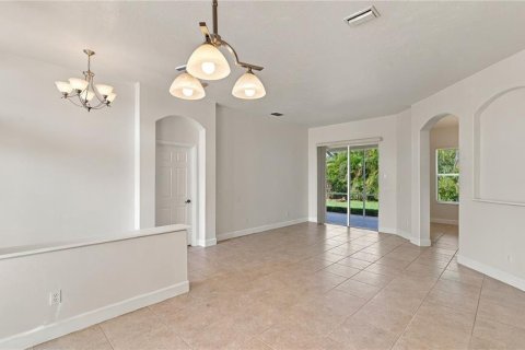 Villa ou maison à vendre à Sarasota, Floride: 4 chambres, 211.63 m2 № 2431948 - photo 9