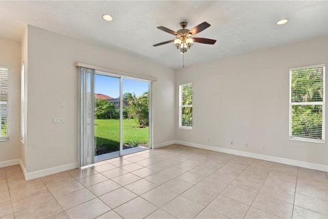 Villa ou maison à vendre à Sarasota, Floride: 4 chambres, 211.63 m2 № 2431948 - photo 15