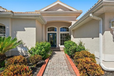 Villa ou maison à vendre à Sarasota, Floride: 4 chambres, 211.63 m2 № 2431948 - photo 5