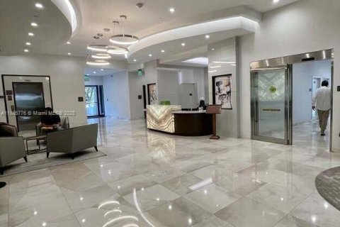 Condo in Aventura, Florida, 2 bedrooms  № 1942361 - photo 29