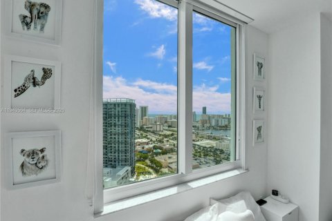 Copropriété à vendre à Hallandale Beach, Floride: 3 chambres, 159.42 m2 № 1997721 - photo 16