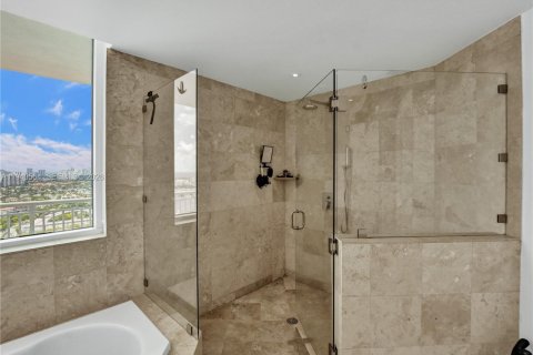 Copropriété à vendre à Hallandale Beach, Floride: 3 chambres, 159.42 m2 № 1997721 - photo 30