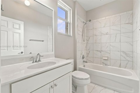 Villa ou maison à vendre à Port St. Lucie, Floride: 4 chambres, 279.26 m2 № 2409049 - photo 26