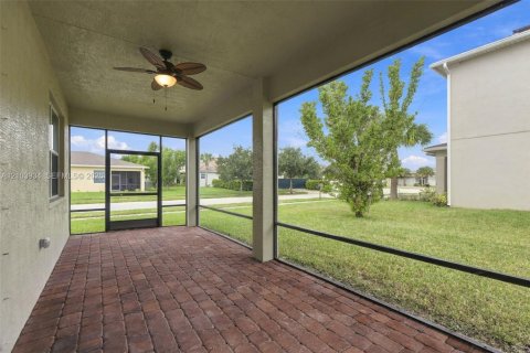 Villa ou maison à vendre à Port St. Lucie, Floride: 4 chambres, 279.26 m2 № 2409049 - photo 23