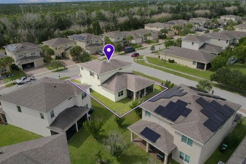 Villa ou maison à vendre à Port St. Lucie, Floride: 4 chambres, 279.26 m2 № 2409049 - photo 5