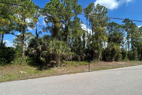 Terreno en venta en North Port, Florida № 2205363 - foto 2