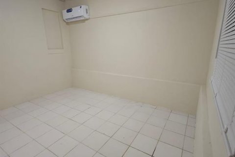 Propiedad comercial en venta en Port Charlotte, Florida, 6 dormitorios, 195.47 m2 № 2207248 - foto 20
