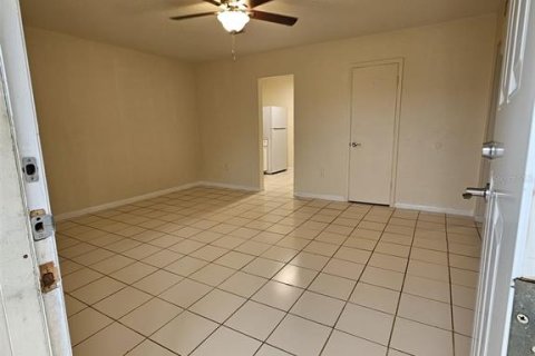 Propiedad comercial en venta en Port Charlotte, Florida, 6 dormitorios, 195.47 m2 № 2207248 - foto 5