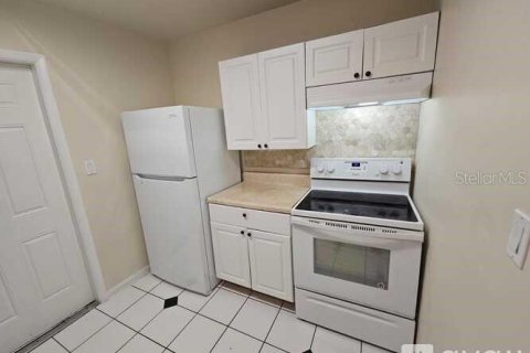 Propiedad comercial en venta en Port Charlotte, Florida, 6 dormitorios, 195.47 m2 № 2207248 - foto 13