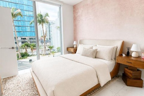 Condo in Miami, Florida, 3 bedrooms № 2086916 - photo 16