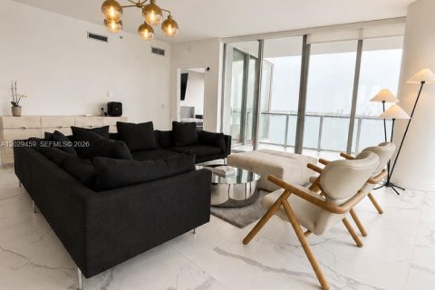 Condo in Miami, Florida, 3 bedrooms № 2086916 - photo 3