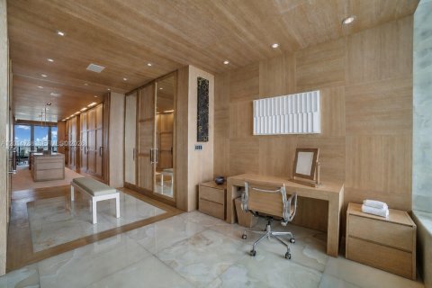 Condo in Miami, Florida, 5 bedrooms № 2088323 - photo 7