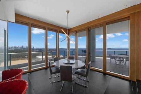 Condo in Miami, Florida, 5 bedrooms № 2088323 - photo 23