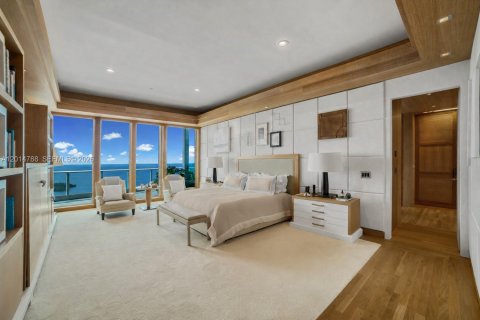 Condo in Miami, Florida, 5 bedrooms № 2088323 - photo 5