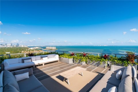 Condo in Miami, Florida, 5 bedrooms № 2088323 - photo 26