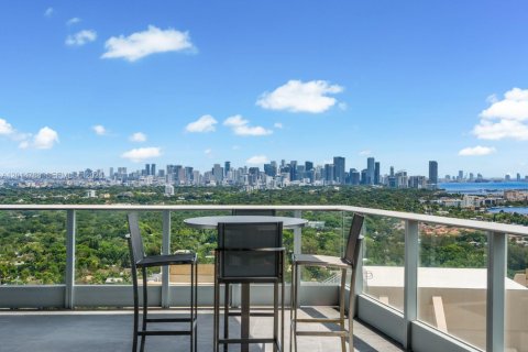 Condo in Miami, Florida, 5 bedrooms № 2088323 - photo 24