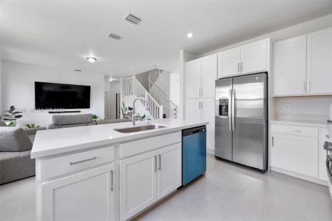 Купить виллу или дом в Майами, Флорида 5 спален, 255.57м2, № 2032545 - фото 16