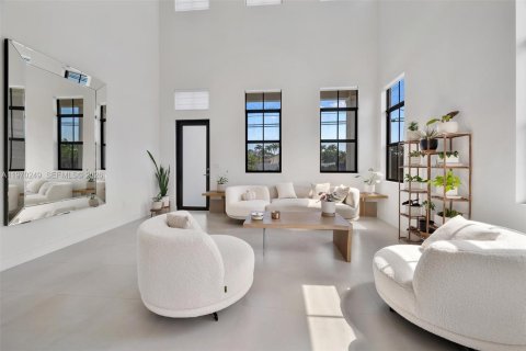 Купить виллу или дом в Майами, Флорида 5 спален, 255.57м2, № 2032545 - фото 7