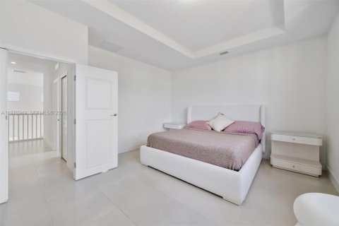 Купить виллу или дом в Майами, Флорида 5 спален, 255.57м2, № 2032545 - фото 22